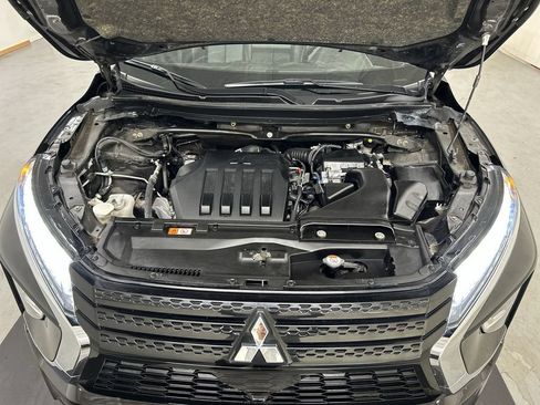 Used 2023 Mitsubishi Eclipse Cross SEL AWD/4WD image 23
