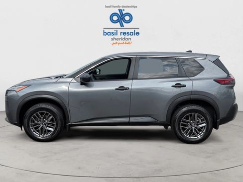 Used 2023 Nissan Rogue S AWD/4WD image 3
