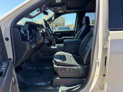 Used 2026 GMC Sierra 1500 AT4X AWD/4WD image 10