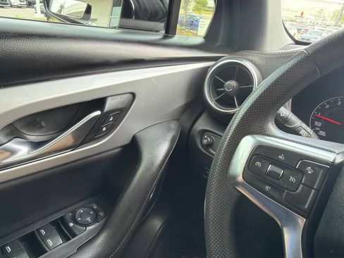 Used 2021 Chevrolet Blazer LT FWD image 19