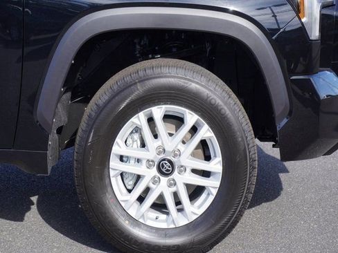 New 2025 Toyota Tundra SR5 image 5