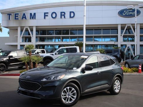 Certified 2022 Ford Escape SE w/ Convenience Package FWD image 2