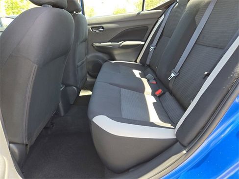 Used 2021 Nissan Versa SV image 10