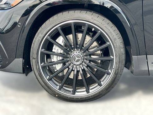New 2026 Mercedes-Benz GLA 35 AMG 4MATIC image 11