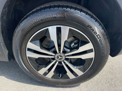 Used 2025 Mercedes-Benz GLA 250 image 31