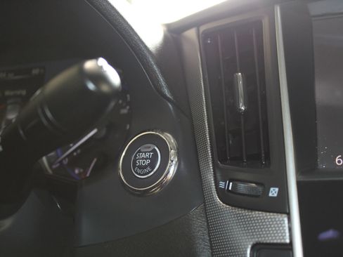 Used 2015 INFINITI Q50 Premium RWD image 16