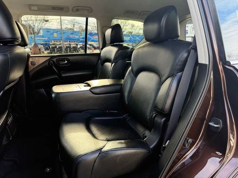 Used 2021 Nissan Armada SL w/ Captain's Chairs Package image 19