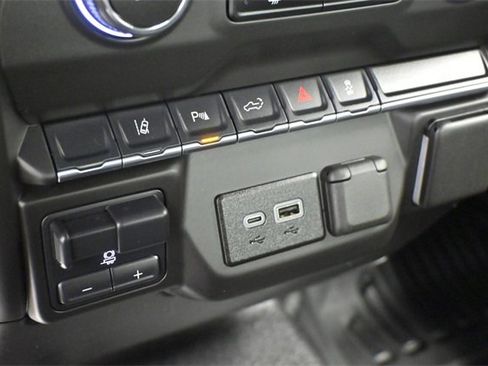 Used 2025 Chevrolet Silverado 3500 W/T w/ WT/CX Safety Package image 21