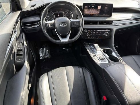 Certified 2023 INFINITI QX60 Pure image 9