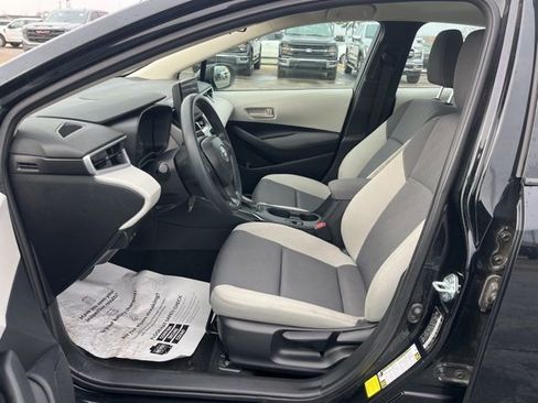 Used 2024 Toyota Corolla LE image 9
