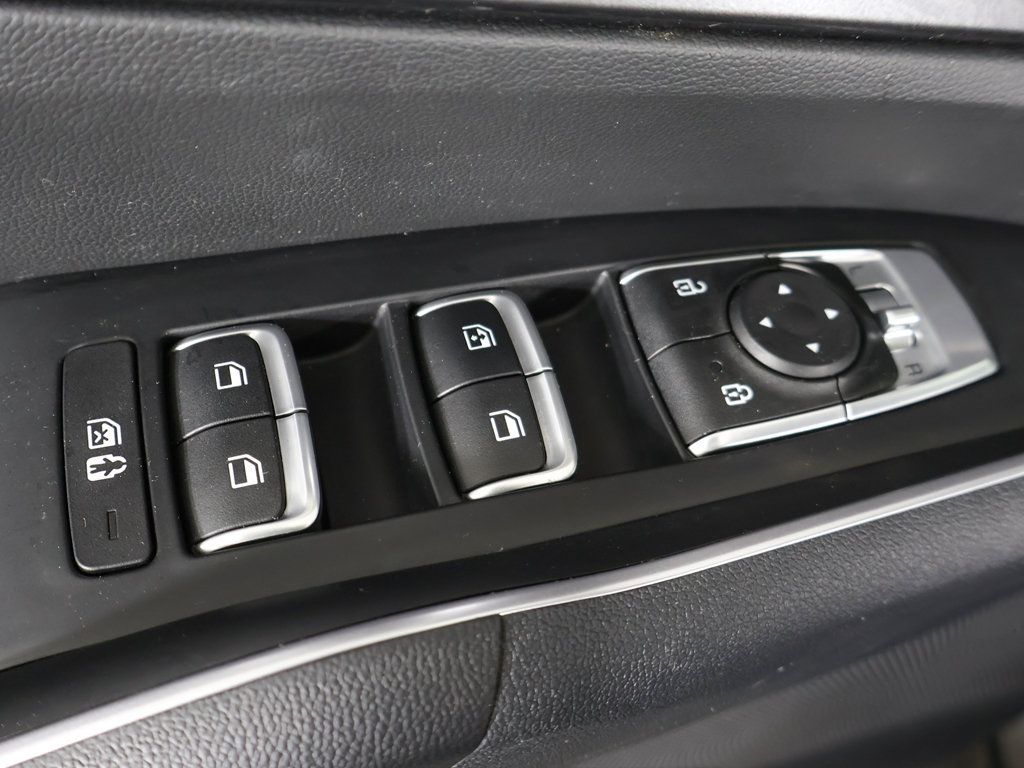 Used 2023 Kia Sorento LX FWD image 38