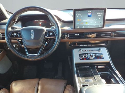 Used 2023 Lincoln Aviator Reserve w/ Equipment Group 201A image 4