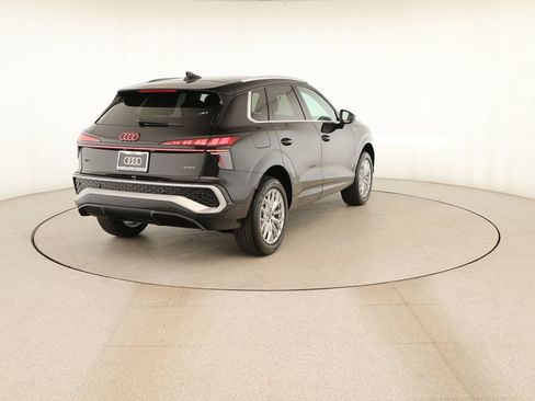 New 2026 Audi Q3 quattro 2.0T AWD/4WD image 6