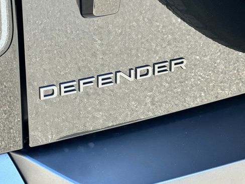 New 2026 Land Rover Defender 110 X-Dynamic SE AWD/4WD image 21