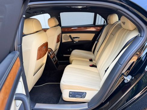 Used 2014 Bentley Flying Spur W12 AWD/4WD image 37