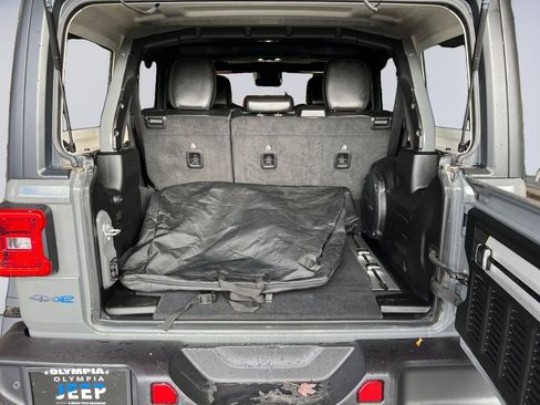 Certified 2022 Jeep Wrangler Unlimited Rubicon 4xe w/ Cold Weather Group image 23