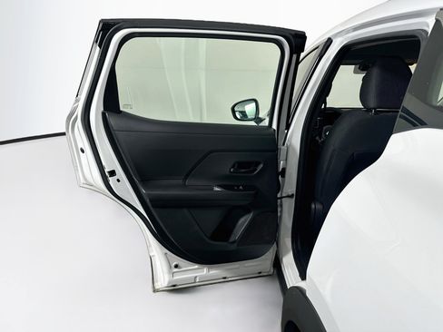 Used 2025 Nissan Kicks S FWD image 25