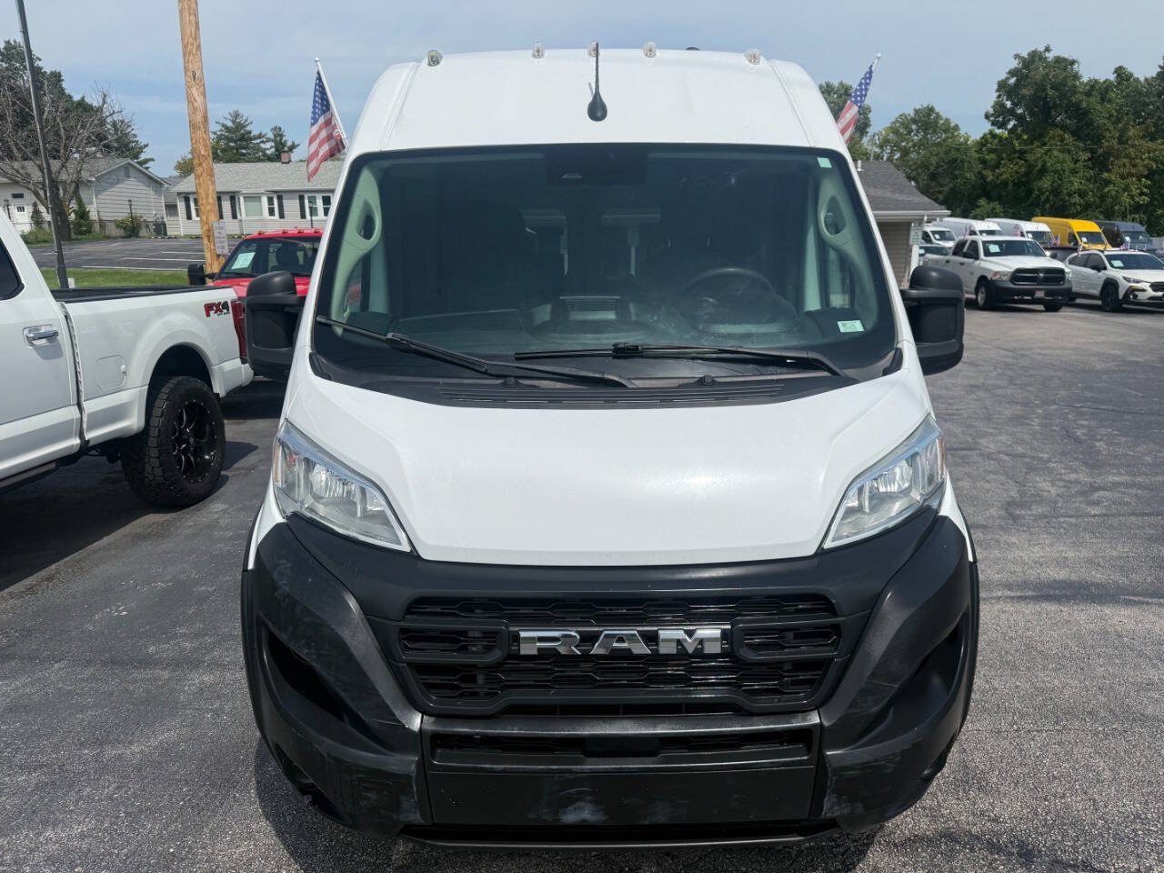 Used 2023 RAM ProMaster 2500 FWD image 3