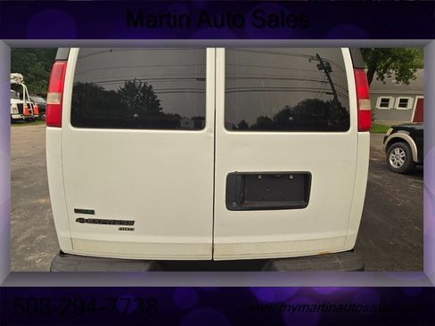 Used 2010 Chevrolet Express 1500 AWD w/ Power Package image 7