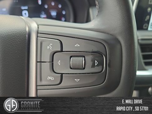 Used 2024 GMC Yukon SLT AWD/4WD image 33