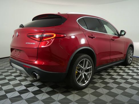 Used 2018 Alfa Romeo Stelvio Ti w/ Convenience Package image 3