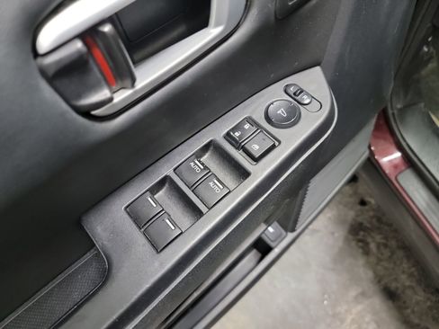 Used 2014 Honda Pilot Touring image 14