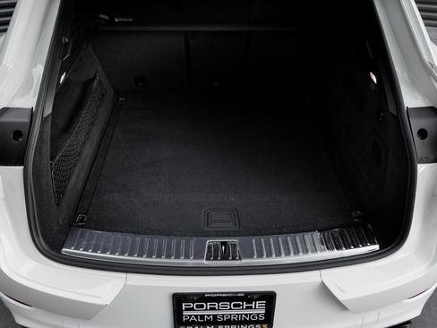 Used 2023 Porsche Cayenne GTS image 27