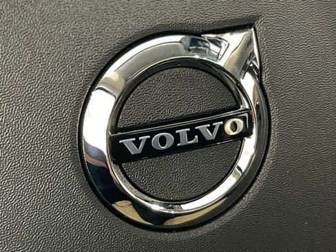 New 2025 Volvo XC90 B6 Plus w/ Protection Package Premier image 45