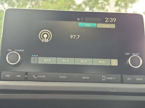 Used 2025 Honda Accord SE image 18