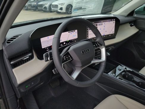 New 2026 Audi Q3 quattro 2.0T AWD/4WD image 7
