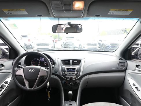 Used 2015 Hyundai Accent GLS FWD image 18