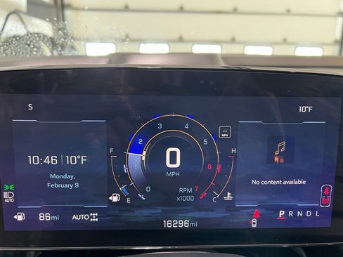 Used 2025 Chevrolet Tahoe Z71 w/ Comfort Package image 21