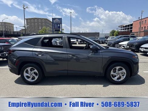 Used 2024 Hyundai Tucson SEL FWD image 3