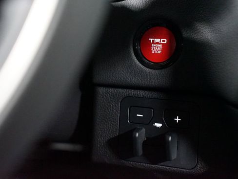 Certified 2025 Toyota Tundra Limited image 26