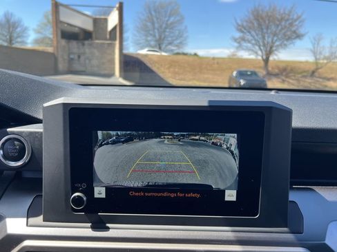 Used 2025 Toyota 4Runner SR5 image 14