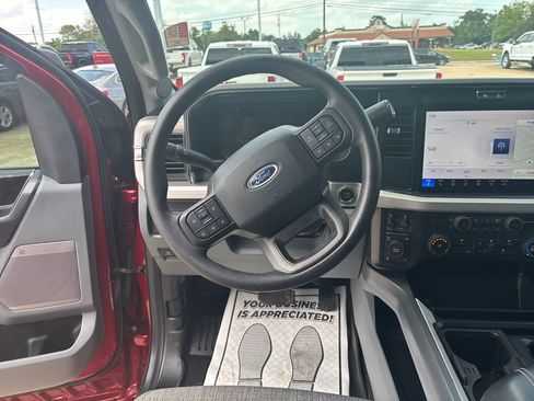 Used 2025 Ford F250 XLT w/ Black Appearance Package AWD/4WD image 13