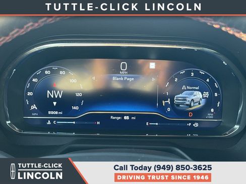 Used 2022 Chevrolet Tahoe RST w/ Luxury Package AWD/4WD image 24