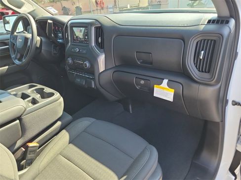 Used 2025 Chevrolet Silverado 1500 Custom image 27
