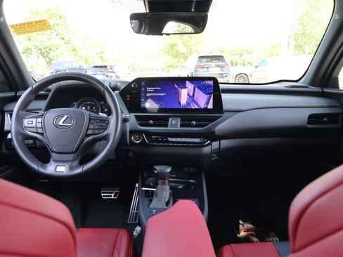 Used 2023 Lexus UX 250h F Sport FWD image 17
