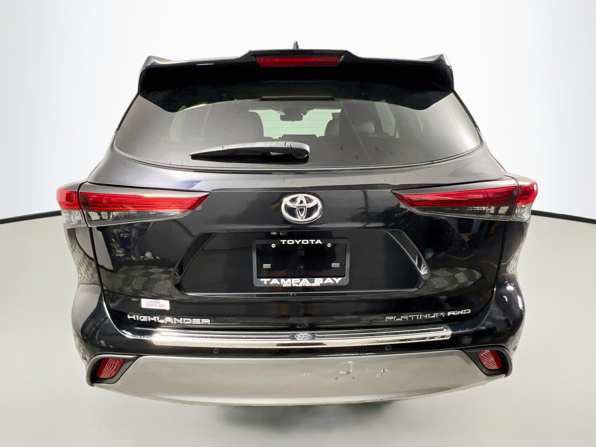 Used 2023 Toyota Highlander Platinum AWD/4WD image 6