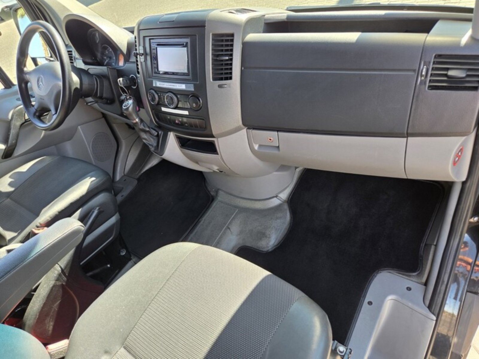 Used 2016 Mercedes-Benz Sprinter 3500 image 22