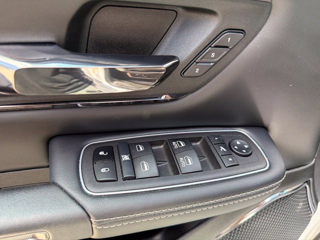 Used 2024 RAM 1500 Limited w/ Trailer Tow Group AWD/4WD image 13