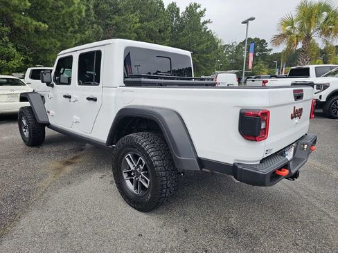 Used 2025 Jeep Gladiator Mojave w/ Technology Group AWD/4WD image 6