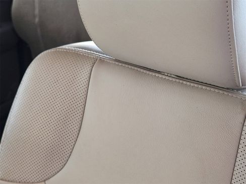 Used 2014 Nissan Frontier SL image 14