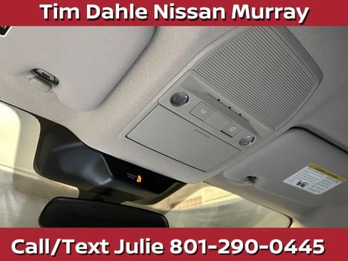 Used 2025 Nissan Kicks SR AWD/4WD image 32