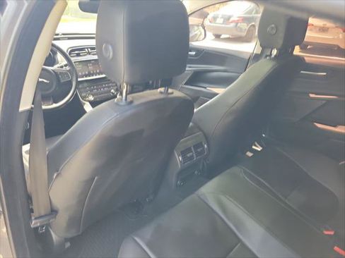 Used 2019 Jaguar XE Premium AWD/4WD image 13