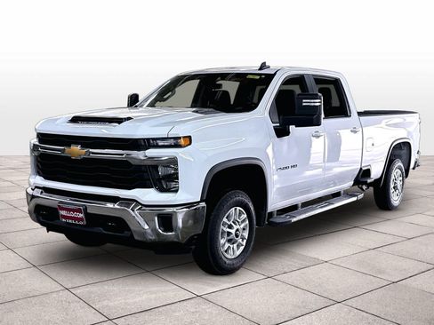Used 2024 Chevrolet Silverado 2500 LT AWD/4WD image 1