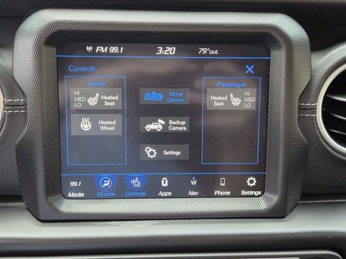 Used 2022 Jeep Wrangler Unlimited Sahara w/ Cold Weather Group AWD/4WD image 23
