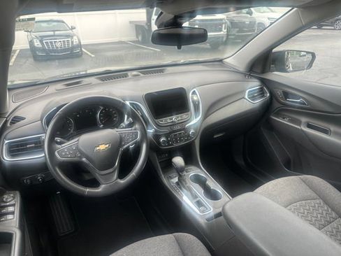 Used 2022 Chevrolet Equinox LT AWD/4WD image 9