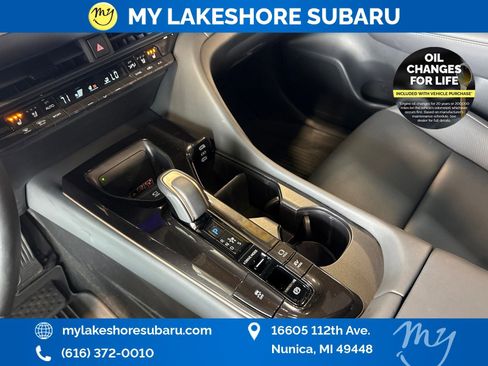 Used 2025 Toyota Crown Signia w/ Advanced Technology Package AWD/4WD image 24